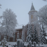 talvinen kuva Hattulan kirkkomaalta