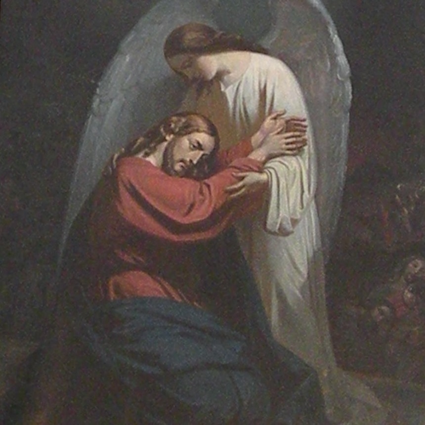 Hattulan kirkon vasemmanpuoleinen alttaritaulu, jossa on kuvattuna enkeli lohduttamassa tuskaisena rukoilevaa Jeesusta